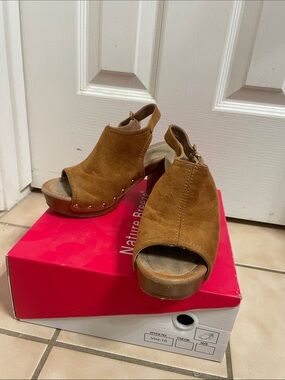 Nature Breeze Women’s Open-Toe Suede Slingback Platform Sandals - Brown size 6